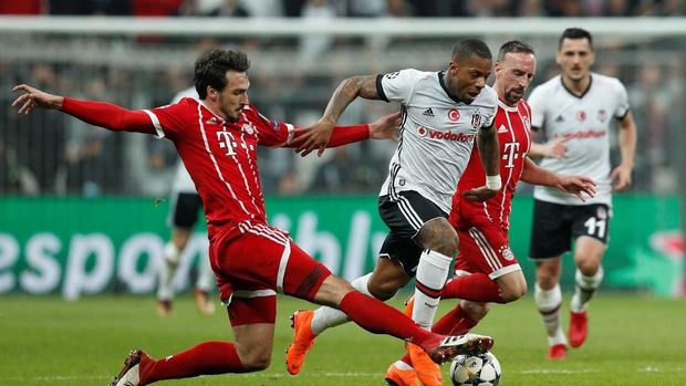 Vagner Love mencetak satu gol balasan untuk Besiktas.