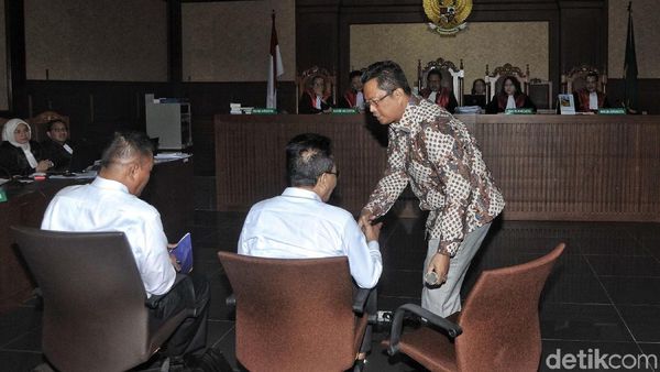 Wakil Ketua MPR Mahyudin Bersaksi untuk Novanto