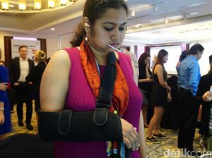 Reaksi Orang-orang Sehat Saat Dibuat Lumpuh Sesaat dengan Simulasi Stroke