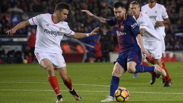 Barcelona mengalahkan Sevilla 2-1 pada pertemuan pertama kompetisi La Liga musim ini.