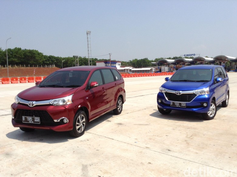 Toyota Avanza dan Veloz. Foto: Dadan Kuswaraharja