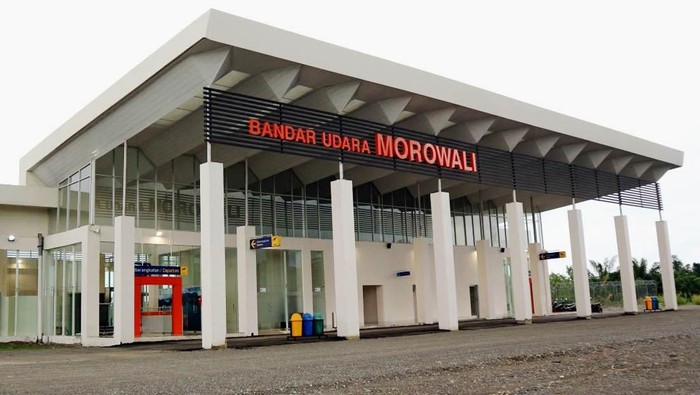 Keren! Ini Bandara Morowali yang Siap Diresmikan Jokowi Bandara Morowali di Sulawesi Tengah sudah berdiri dan beroperasi setelah dikebut pembangunannya selama 3 tahun. Kini tinggal menanti Presiden Joko Widodo meresmikan bandara itu.