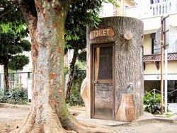 Niat Banget! Traveler Ini Keliling Tokyo Buat Motret Toilet