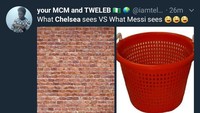 Di laga ini, Messi melihat Chelsea ibarat keranjang yang bisa seenaknya ia masukkan barang ke dalamnya, sementara Chelsea justru menghadapi tembok tebal. (Foto: Twitter @iamtelo_)