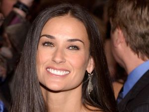 Seperti Tak Menua, Potret Demi Moore Dulu dan Sekarang