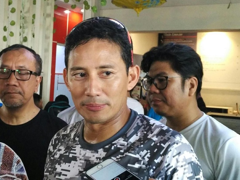 Persija Masih Cari Stadion, Wagub Sandi: Kasihan, Kita Cari Solusi Persija Masih Cari Stadion, Wagub Sandi: Kasihan, Kita Cari Solusi