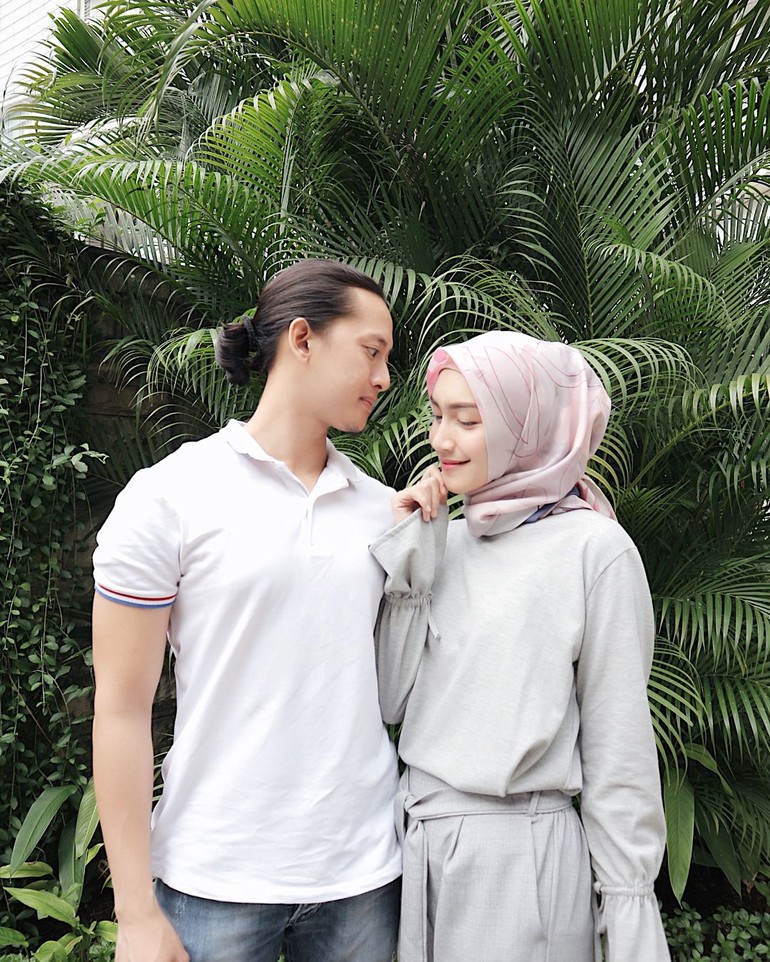 98 Koleksi Gambar Romantis Berhijab HD