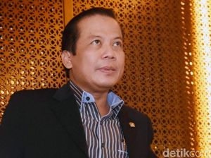 PAN Sudah Tak Bisa Ganti Taufik Kurniawan di DPR PAN Sudah Tak Bisa Ganti Taufik Kurniawan di DPR