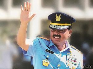 Saat Panglima TNI Setop Spekulasi Amien Rais: PKI Sudah Bubar!