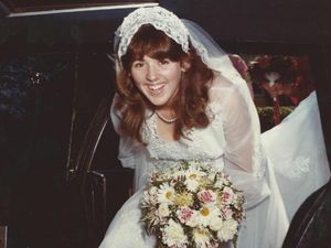 Ada Cerita Bermakna di Balik Kumpulan Foto Jadul Para Ibu