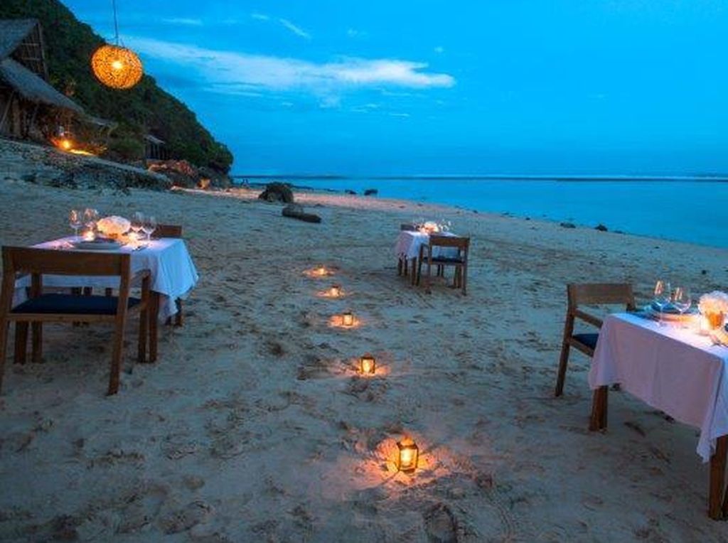10 Restoran Ini Punya Seafood, Pantai dan Sunset Keren di Bali