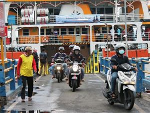 Penyeberang dari Bali Ke Jawa Saat Nyepi Menurun Penyeberang dari Bali Ke Jawa Saat Nyepi Menurun