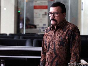 Aktor Le Roy Osmani Diperiksa KPK Kasus Emirsyah Satar Aktor Le Roy Osmani Diperiksa KPK Kasus Emirsyah Satar