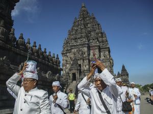 Norma Agama: Pengertian, Macam dan Sanksi Pelanggarannya