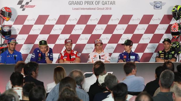 Enam pebalap melakukan konferensi pers MotoGP Qatar 2018.