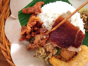 Babi Guling Enak Renyah Ada di 5 Warung Makan Ini