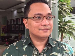 Pelapor Anies Bawa Bukti Tambahan Penutupan Jalan di Tanah Abang Pelapor Anies Bawa Bukti Tambahan Penutupan Jalan di Tanah Abang