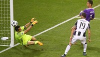 Tahun lalu Ronaldo juga tampil di final Liga Champions bersama Madrid. Ronaldo jadi bintang dengan mencetak dua gol dalam kemenangan 4-1. (Foto: Michael Regan/Getty Images)