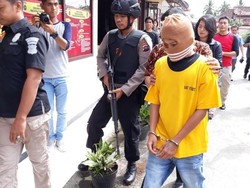Cemburu, Awi Bunuh dan Kubur Selingkuhan Istrinya di Rumah Menantu
