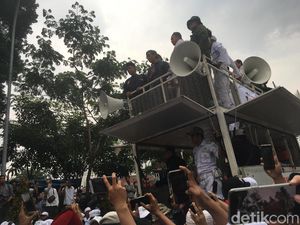 Pemred Tempo Minta Maaf Bila Kartun Pria Bersorban Menyinggung Pemred Tempo Minta Maaf Bila Kartun Pria Bersorban Menyinggung