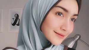 Mantap Berhijab, Aktris Melody Prima Makin Cantik Saja