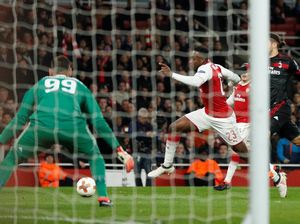 Soal Penalti untuk Arsenal, Wenger Tak Mau Sebut Welbeck Diving Soal Penalti untuk Arsenal, Wenger Tak Mau Sebut Welbeck Diving