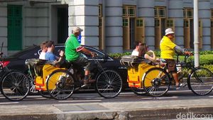 Foto: Warna-warni Becak di Singapura