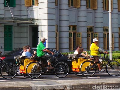 Foto: Warna-warni Becak di Singapura