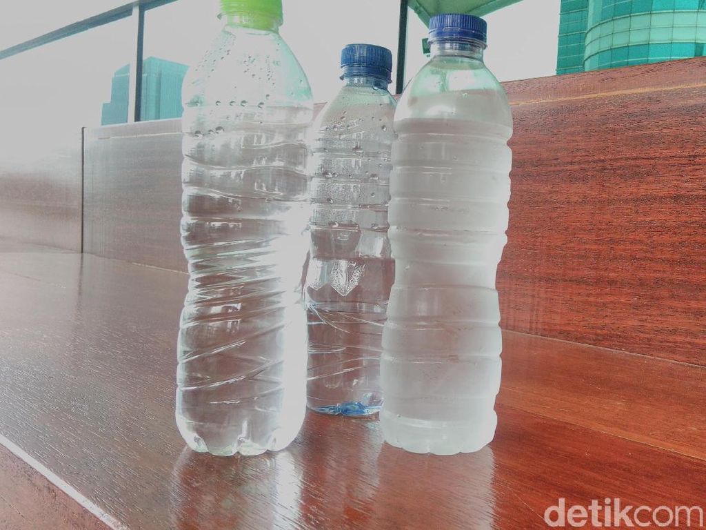 Laporan WHO Soal Bahaya Mikroplastik dalam Produk Air Minum Kemasan Laporan WHO Soal Bahaya Mikroplastik dalam Produk Air Minum Kemasan