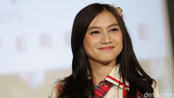 Lihat Senyum Manis Melody JKT48, Bikin Sabtu Kamu Lebih Ceria