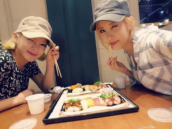 Tetap Cantik! Lihat 10 Momen Member SNSD Saat Bersama Makanan