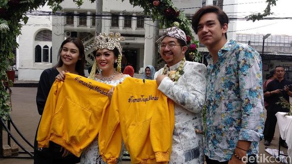 Kejutan Adipati - Vanesha Hadiri Pernikahan Orang