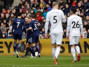 Hajar Swansea City, Spurs ke Semifinal Piala FA