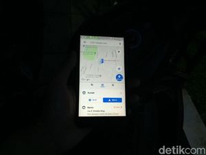 India Izinkan Pengemudi Mobil Pakai HP, Cuma untuk Dua Alasan Ini India Izinkan Pengemudi Mobil Pakai HP, Cuma untuk Dua Alasan Ini