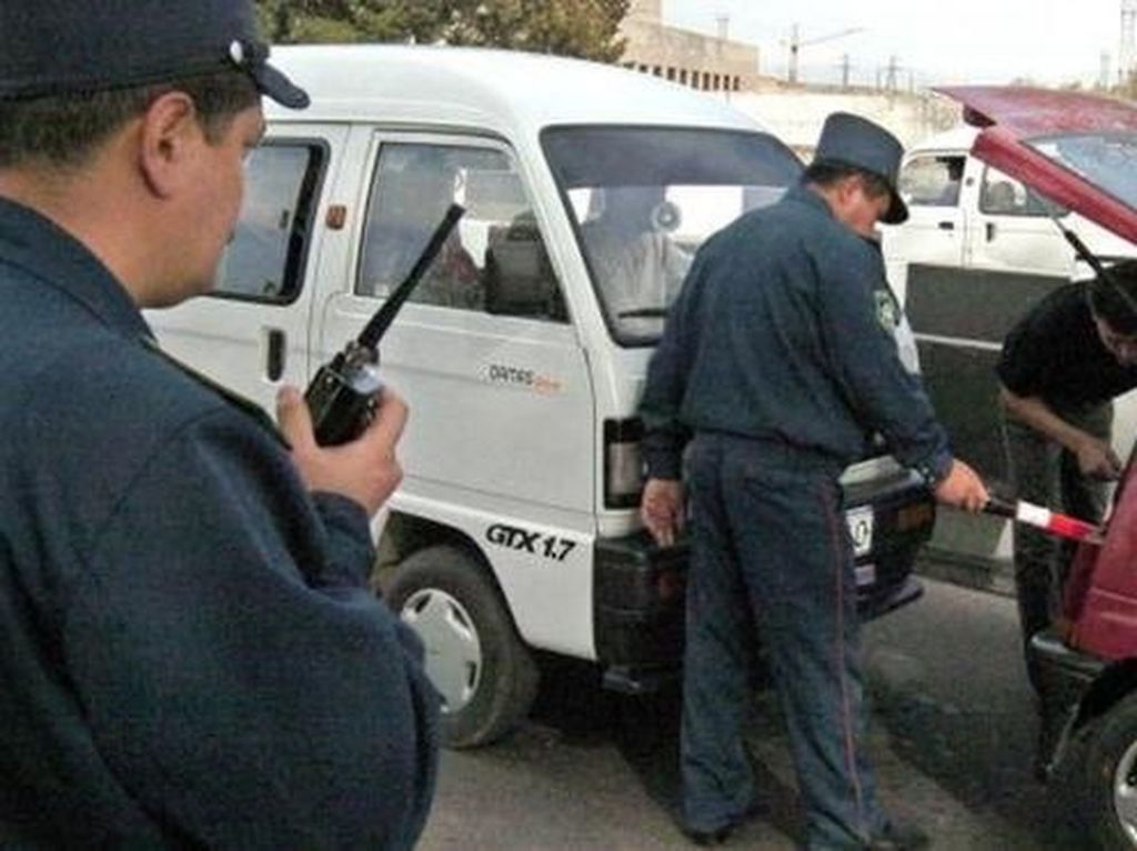 Pakai Trik Ngumpet Saat Tilang, Polisi di Uzbekistan Bisa Dihukum Pakai Trik Ngumpet Saat Tilang, Polisi di Uzbekistan Bisa Dihukum