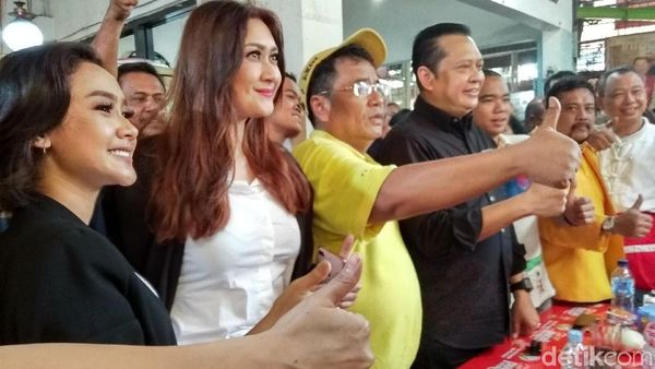 Saat Nafa Urbach-Cita Citata Temani Ketua DPR dan Hotman Paris Ngopi