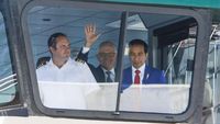 Potret Keakraban Jokowi dan Turnbull Naik Feri di Sydney