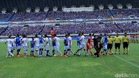 Dalam pertandingan yang digelar di Stadion Gelora Bandung Lautan Api (GBLA) Bandung, Minggu (18/3/2018) sore.
