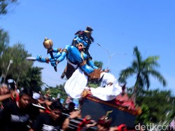 Terlalu! Ogoh-ogoh Dewa Wisnu Dicuri 2 Remaja di Bali