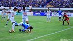 Persib Menang Tipis atas Arema 2-1 di Laga Persahabatan