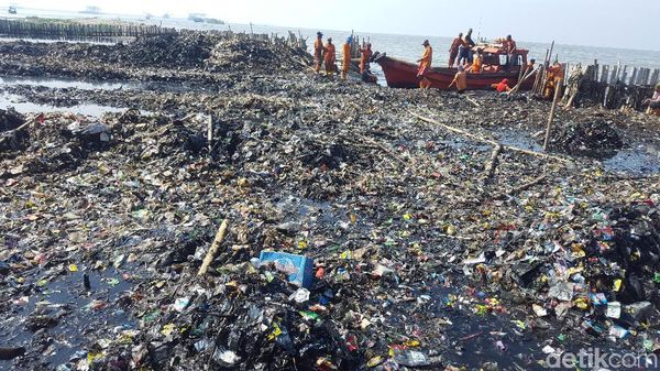 Sampah di Jakarta Utara: dari Penjaringan Hingga Pantai Marunda