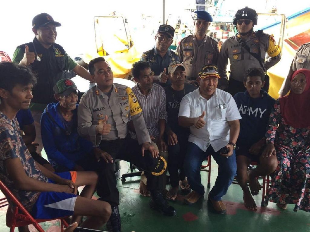 3 Hari Terdampar di Pulau, 7 Warga Tual Hanya Makan Pisang 3 Hari Terdampar di Pulau, 7 Warga Tual Hanya Makan Pisang