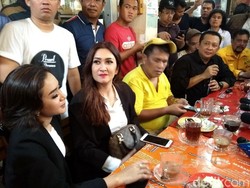 Ketika Cita Citata Konsul Masalah Perceraian ke Ketua DPR