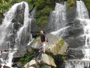 Simalungun Punya Air Terjun Cantik di Tengah Kebun Teh