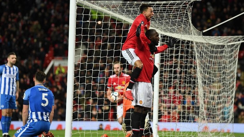 Lukaku dan Matic Loloskan MU ke Semifinal Piala FA Lukaku dan Matic Loloskan MU ke Semifinal Piala FA