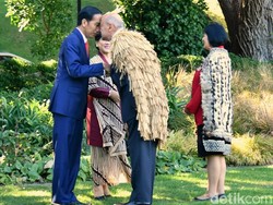 Hongi, Adu Hidung Khas Selandia Baru yang Dilakukan Jokowi