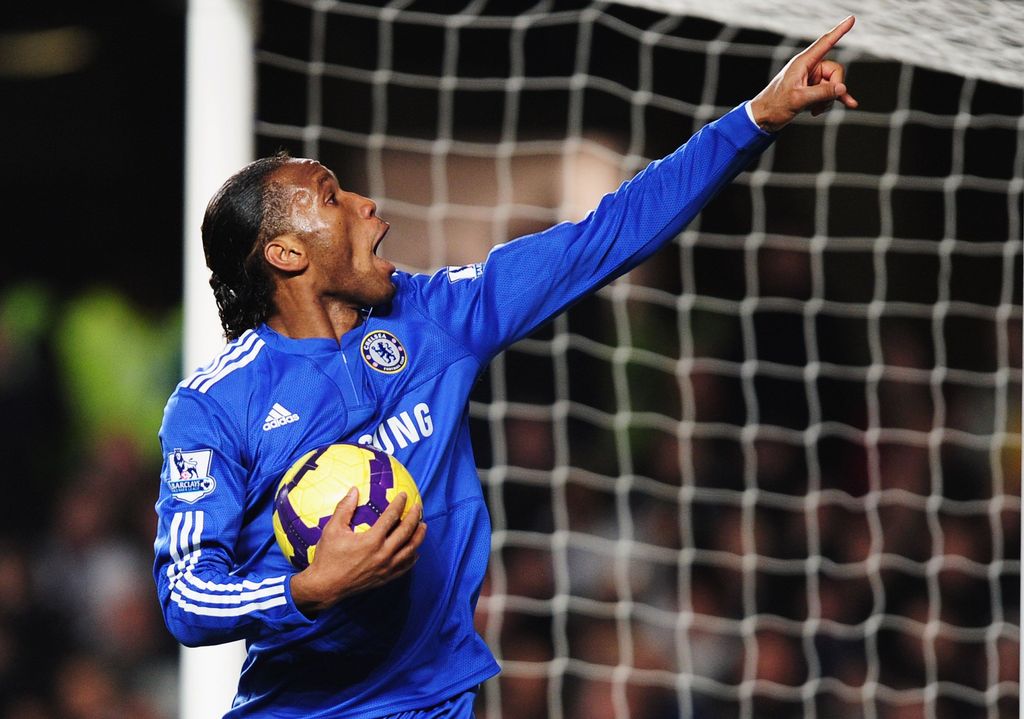 LONDON, ENGLAND - DECEMBER 28:  Didier Drogba of Chelsea celebrates as he scores their first goal during the Barclays Premier League match between Chelsea and Fulham at Stamford Bridge on December 28, 2009 in London, England.  (Photo by Clive Mason/Getty Images)