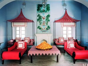 Ngeteh Cantik di Bar Palladio Berinterior Italia dan India yang Indah