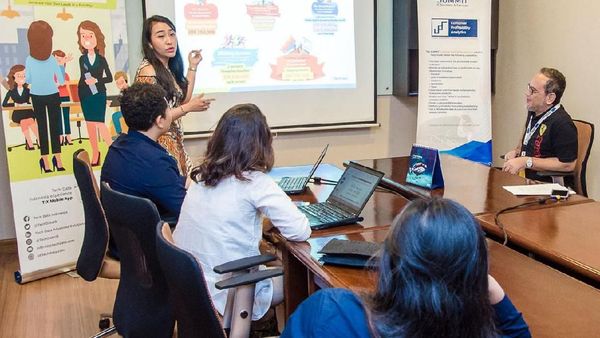 Begini Cara Menjual Asyik Produk Analitik