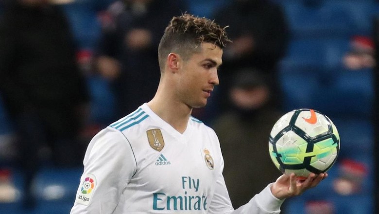 Scolari: Ronaldo Sudah Tanya-Tanya soal China Scolari: Ronaldo Sudah Tanya-Tanya soal China